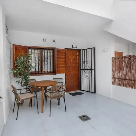 Peaceful 1br 10min Pool & Workspace Торрев'єха