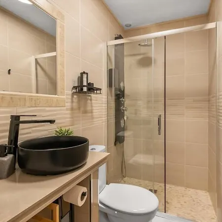 Peaceful 1br 10min Pool & Workspace Будинок відпочинку *