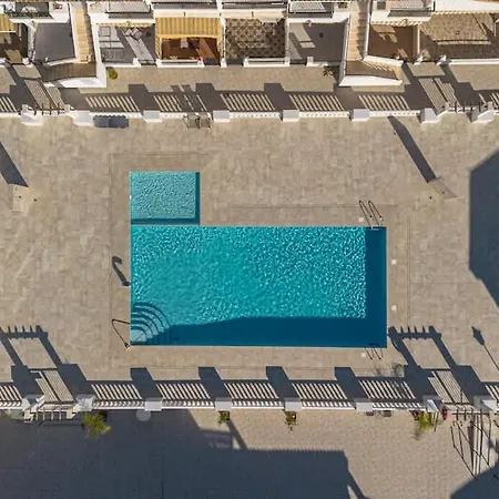 Peaceful 1br 10min Pool & Workspace Торрев'єха